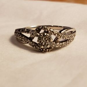 10K white gold ring